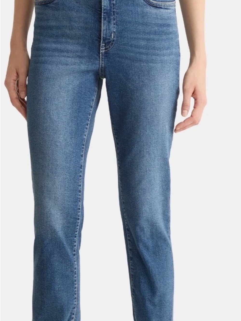 Time and Tru Mid-Rise Straight Leg Jeans in Medium Blue